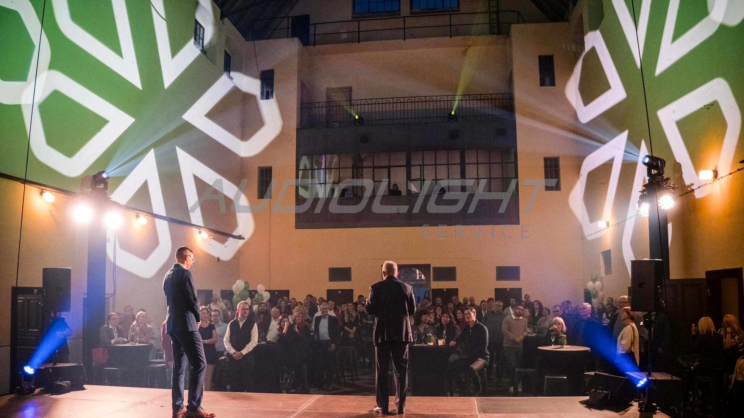 gobo projekce ve firemních barvách OK system