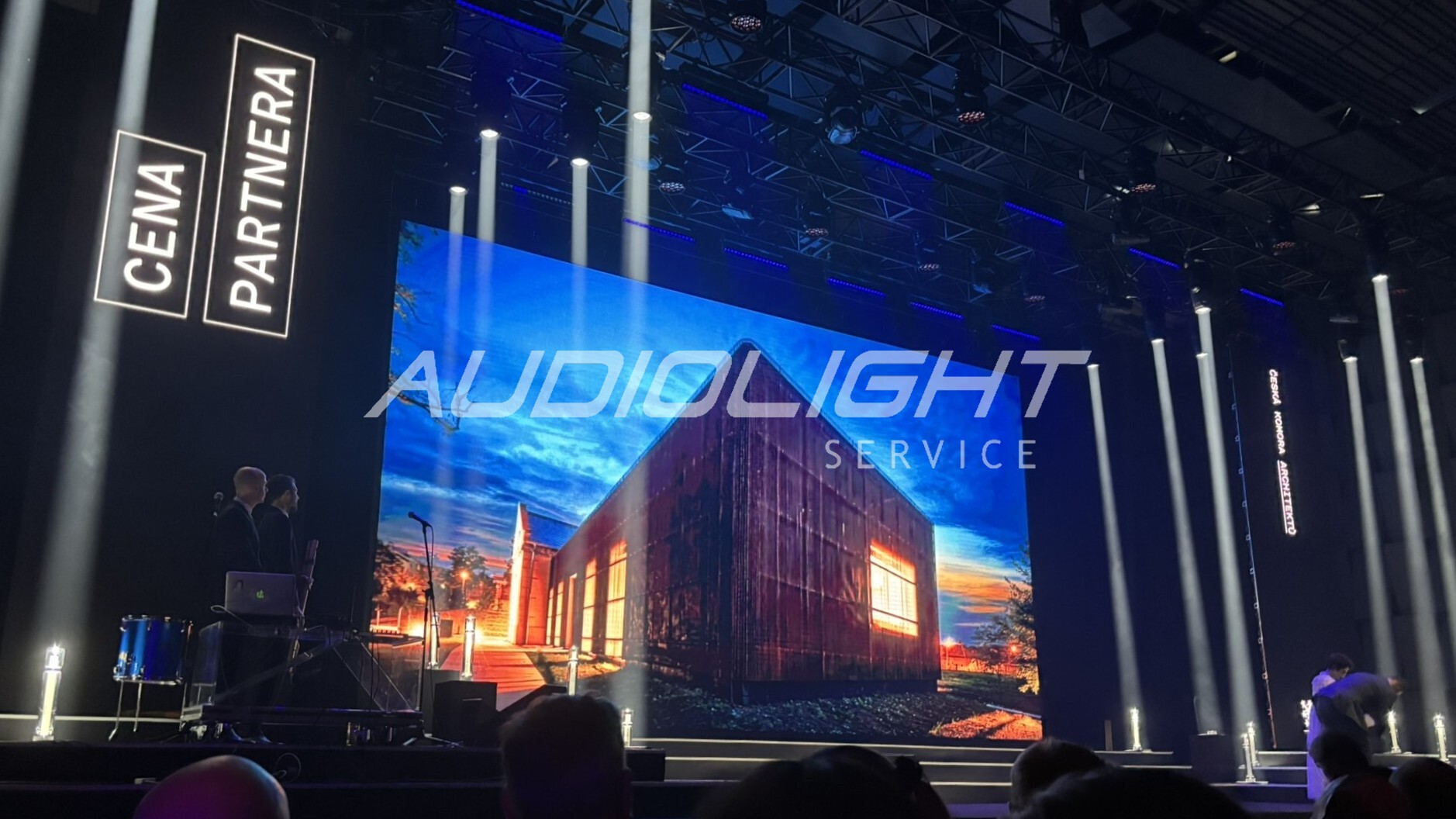 nasvícení cen pro výherce